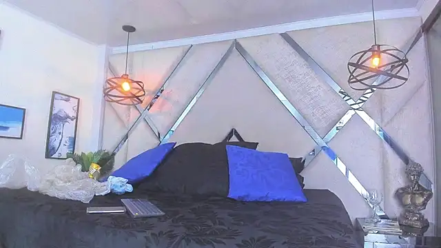 Thomas May4rs online show from 02/25/25, 04:35