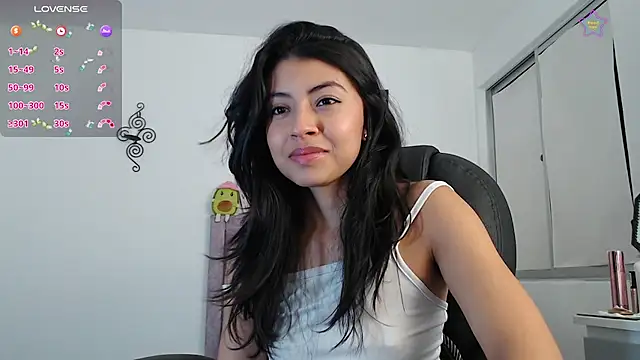 ellajonz online show from 08/05/26, 04:04