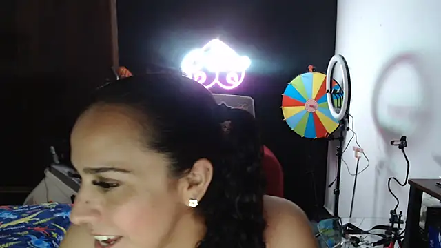 Snapshot of AliceSweet4U chatting on 03/11/25, 05:05 AliceSweet4U online show from 03/11/25, 05:05