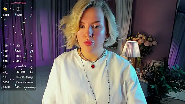 Nikki Kai online show from 12/15/25, 12:59