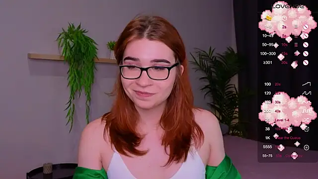 Snapshot of Anncouette_ chatting on 02/08/25, 10:18 Anncouette online show from 02/08/25, 10:18