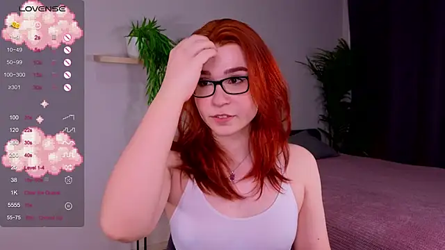 Snapshot of Anncouette_ chatting on 02/25/25, 07:42 Anncouette online show from 02/25/25, 07:42