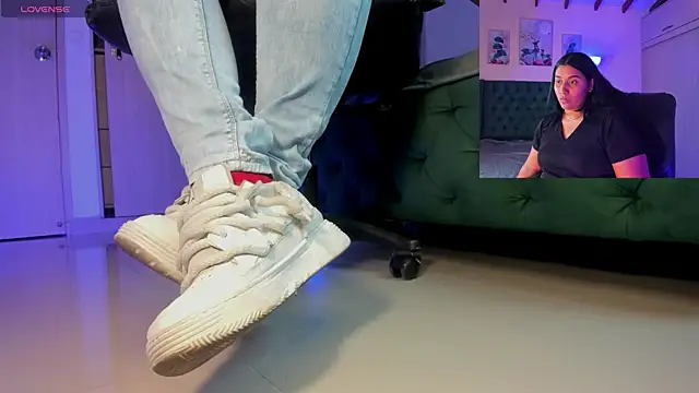 aleya bliss online show from 11/28/25, 03:53