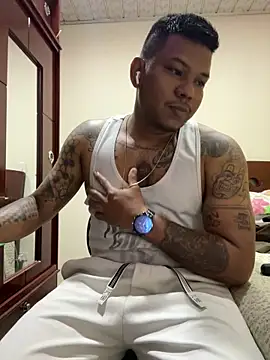 Snapshot of Saipadpuer30 chatting on 11/22/25, 03:27 Saipadpuer30 online show from 11/22/25, 03:27