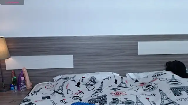 Liiamthompson online show from 01/13/26, 10:09