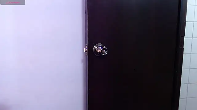 Liiamthompson online show from 06/01/26, 10:17