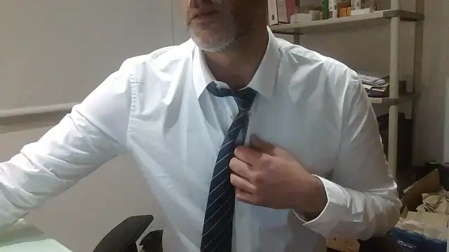 66MA69 online show from 04/18/26, 05:44