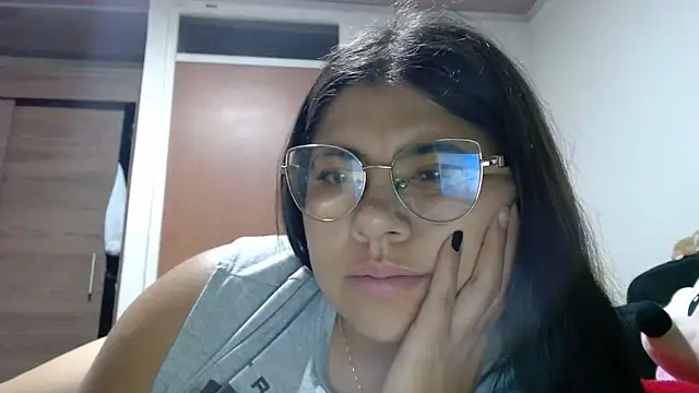 viccky vick online show from 10/13/25, 03:39