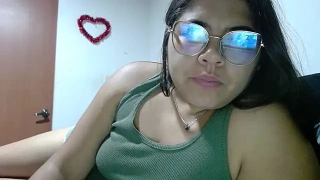 viccky vick online show from 10/23/25, 02:33