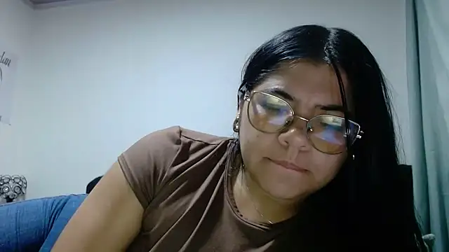 Snapshot of viccky_vick chatting on 05/20/26, 10:38 viccky vick online show from 05/20/26, 10:38
