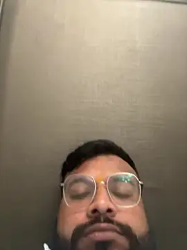 Snapshot of SoloChill chatting on 06/28/26, 11:05 SoloChill online show from 06/28/26, 11:05