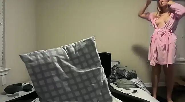 Mermaid-hana online show from 01/29/25, 01:17