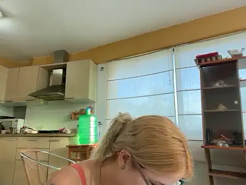 Mermaid-hana online show from 09/27/25, 11:04