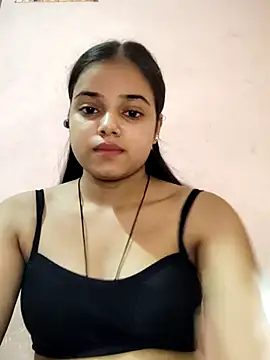 Snapshot of RAYI_123 chatting on 09/26/25, 06:23 RAYI 123 online show from 09/26/25, 06:23