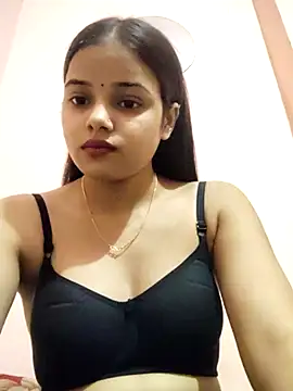 Snapshot of RAYI_123 chatting on 11/11/25, 05:29 RAYI 123 online show from 11/11/25, 05:29