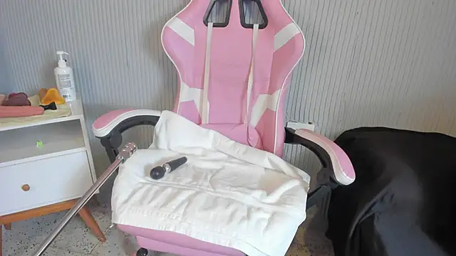 yeikafoxy online show from 02/10/26, 11:36