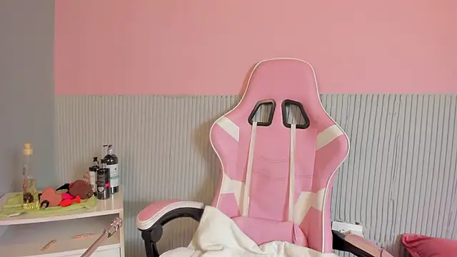 yeikafoxy online show from 03/27/26, 11:43