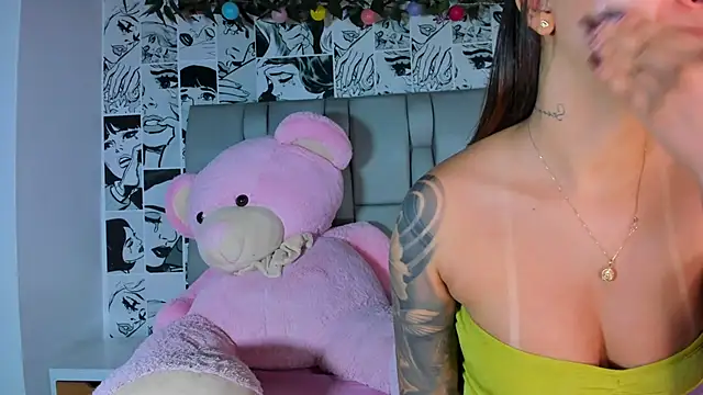 LucyRosse online show from 04/27/26, 11:30