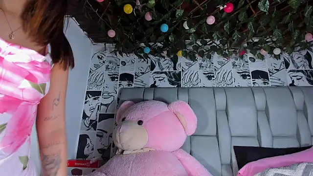 LucyRosse online show from 07/18/26, 11:25