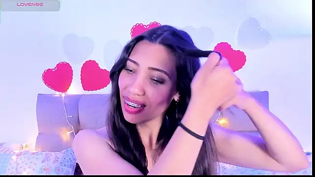 Miss veronicaa2 online show from 02/12/25, 03:27