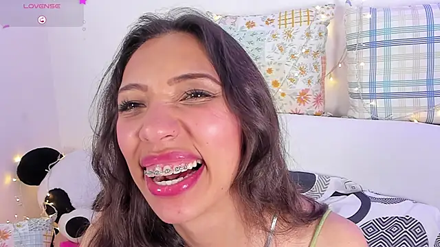 Miss veronicaa2 online show from 02/25/25, 03:27