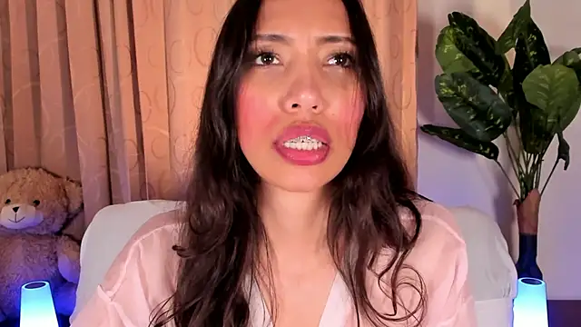 Snapshot of Miss_veronicaa2 chatting on 02/24/26, 01:31 Miss veronicaa2 online show from 02/24/26, 01:31