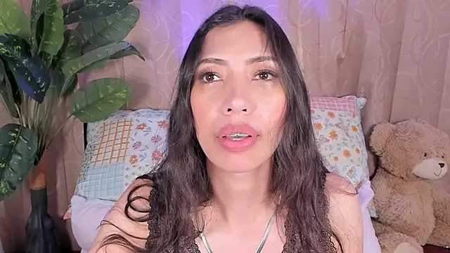 Miss veronicaa2 online show from 07/06/26, 01:19