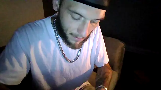 cruz815 online show from 10/27/25, 07:34