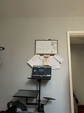 cruz815 online show from 04/01/26, 03:42