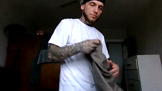 cruz815 online show from 04/05/26, 04:26