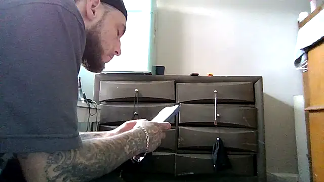 cruz815 online show from 04/13/26, 12:43