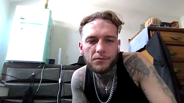 cruz815 online show from 04/20/26, 07:48