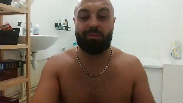 Snapshot of Zer_oki chatting on 09/19/25, 06:19 Zer oki online show from 09/19/25, 06:19