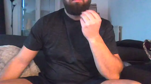 Snapshot of Zer_oki chatting on 11/17/25, 11:38 Zer oki online show from 11/17/25, 11:38