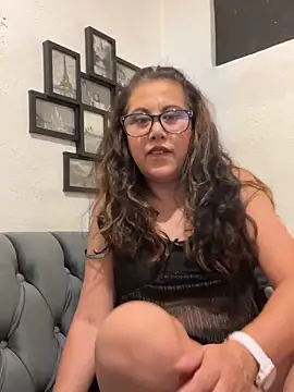 MirandaLatinaLovely online show from 11/24/25, 04:45