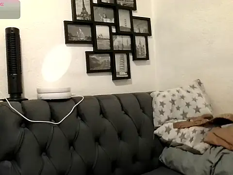 MirandaLatinaLovely online show from 04/05/26, 04:37