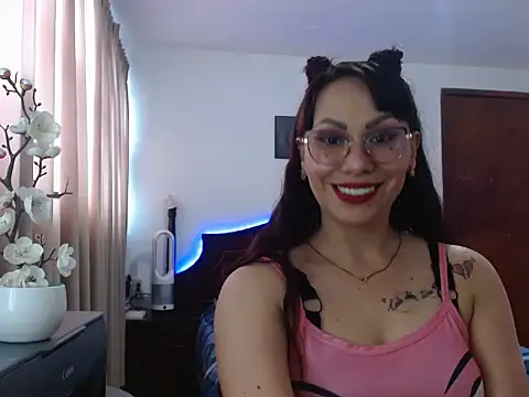 AloLovely  online show from 03/24/26, 09:42