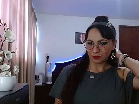 AloLovely  online show from 03/31/26, 07:58