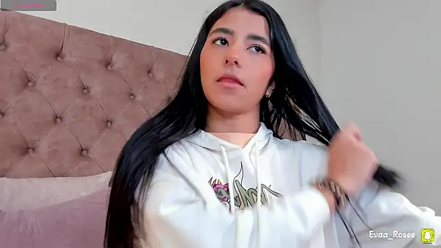 eva roseee online show from 11/13/25, 09:03