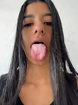 eva roseee online show from 06/20/26, 02:09