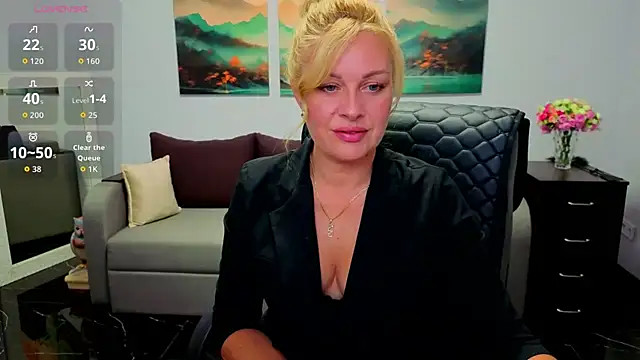 Snapshot of Mira_Whites chatting on 07/03/26, 12:00 Mira Whites online show from 07/03/26, 12:00