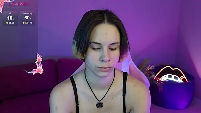 Snapshot of BettyCarter07 chatting on 11/07/25, 01:27 BettyCarter07 online show from 11/07/25, 01:27