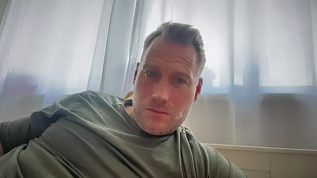 Christian87xxx online show from 10/06/25, 01:52