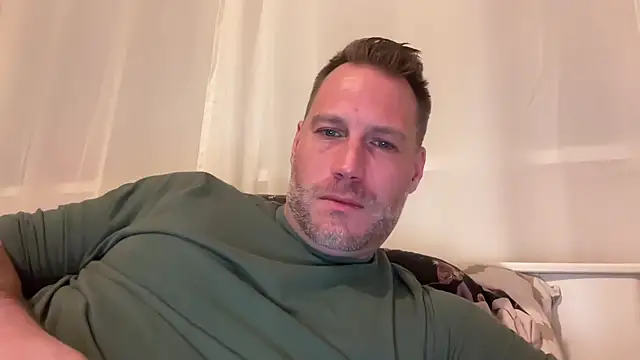 Christian87xxx online show from 11/12/25, 08:41