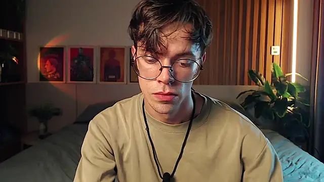 William Henry  online show from 04/05/26, 03:31