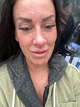 Snapshot of goddess-harper chatting on 10/02/25, 11:28 goddess-harper online show from 10/02/25, 11:28