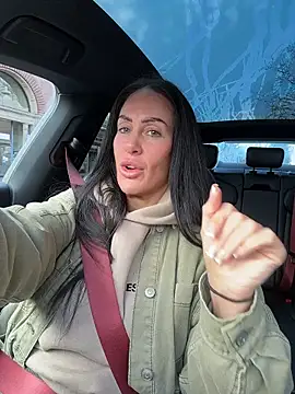 Snapshot of goddess-harper chatting on 12/05/25, 12:25 goddess-harper online show from 12/05/25, 12:25