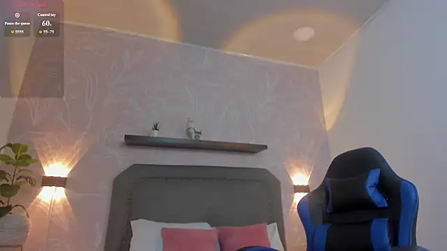 alessia leroy online show from 04/08/26, 07:47