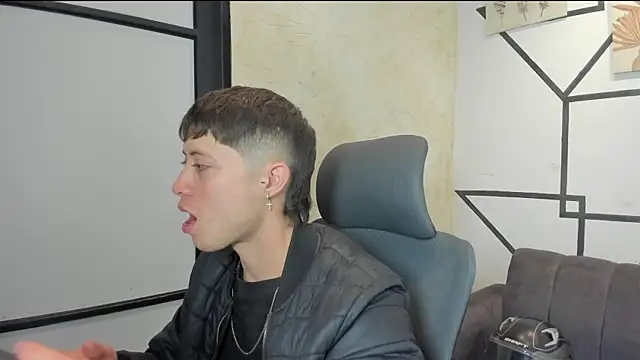 marcuscollins1  online show from 11/24/25, 02:17