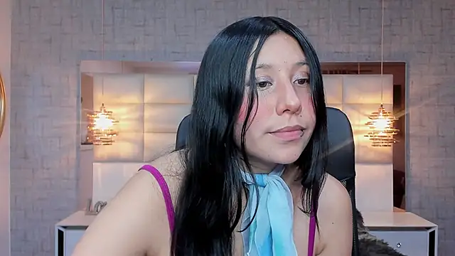 Nohemi louse online show from 11/19/25, 07:03